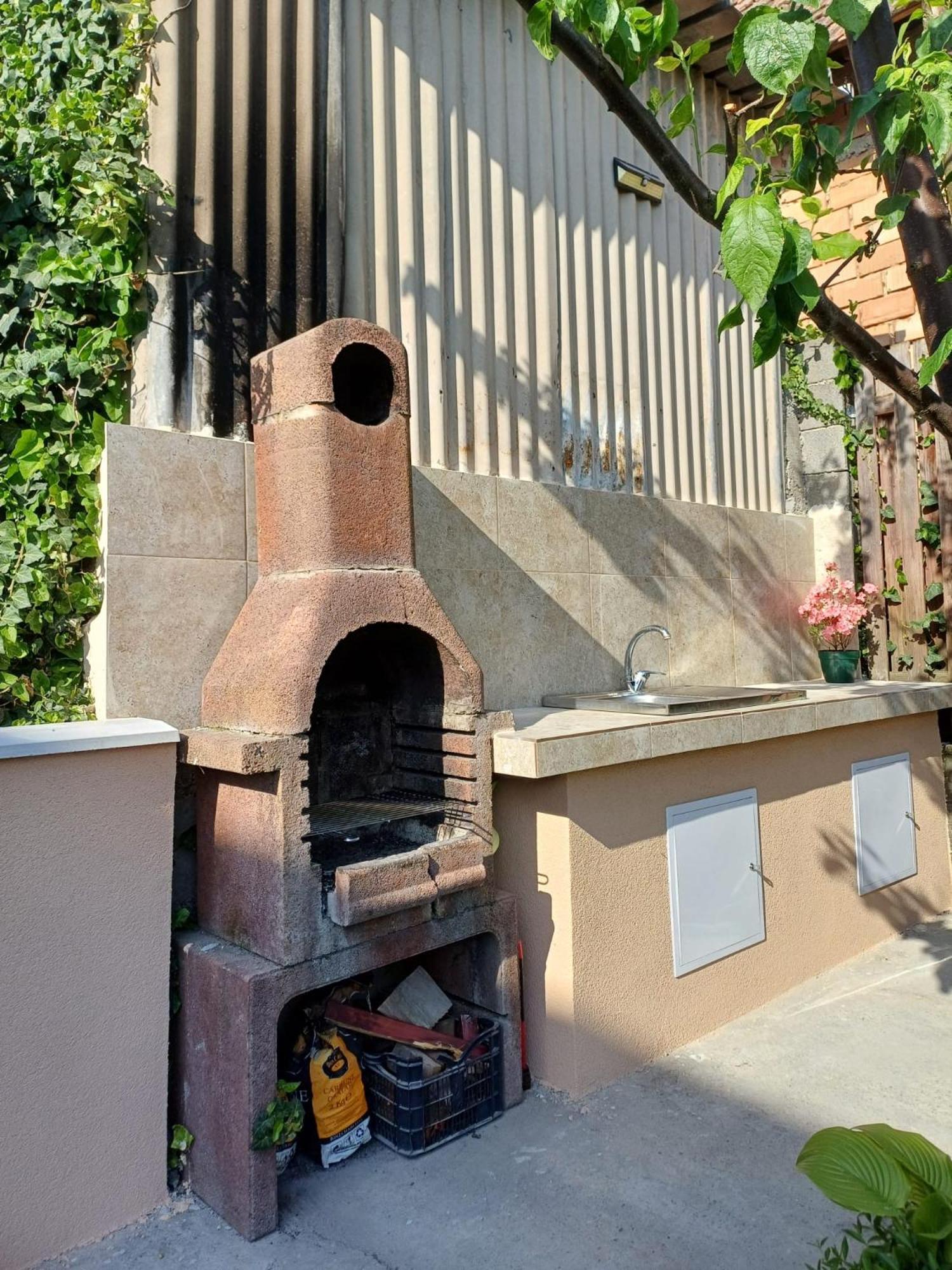 Casa Gherman 호텔 투르다 외부 사진