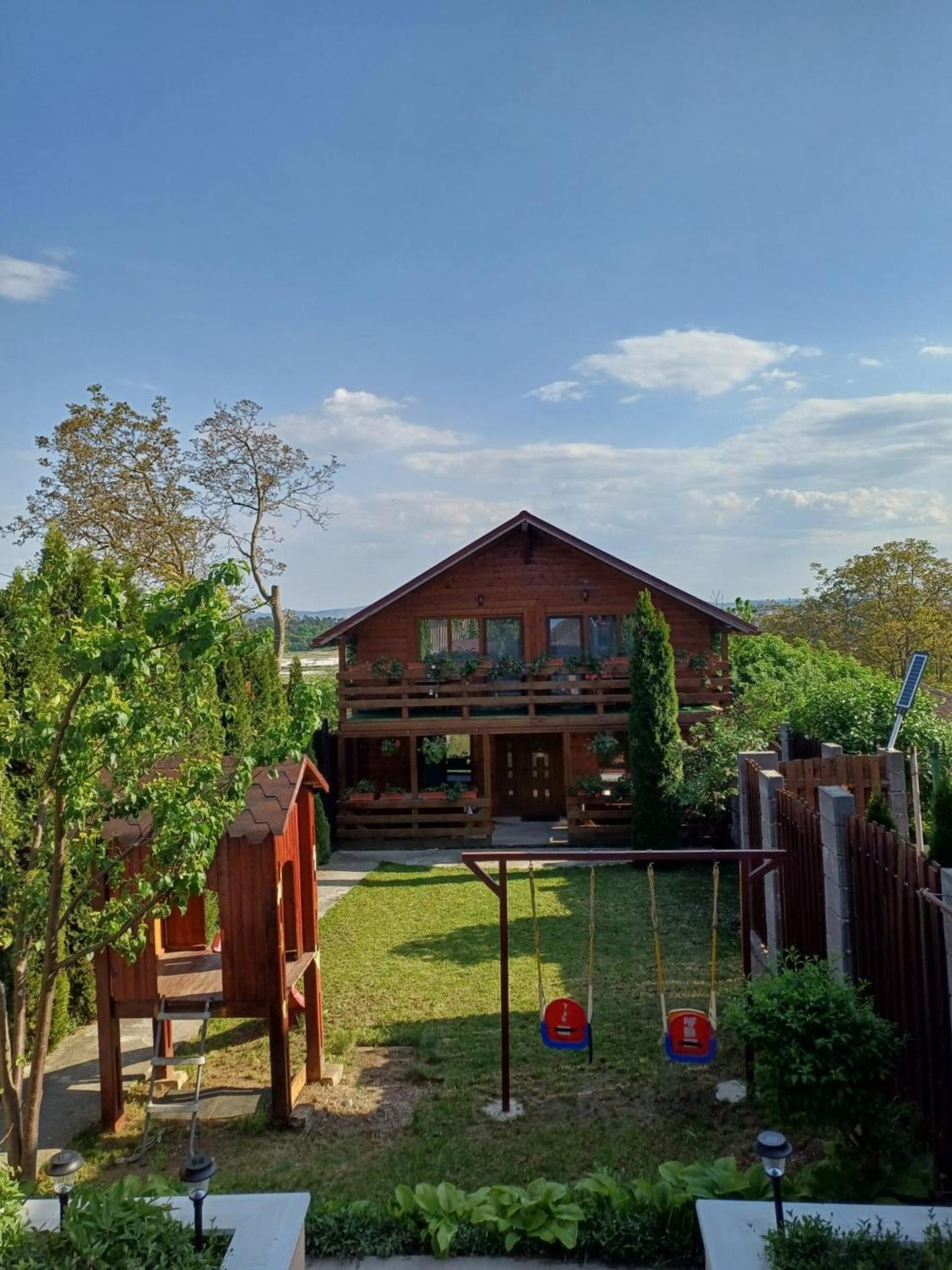 Casa Gherman 호텔 투르다 외부 사진